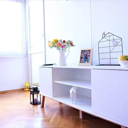 Cozy And Great Location By Cooee Apartments Warsaw Exterior photo