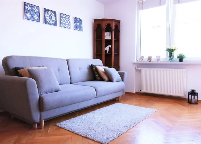 Cozy And Great Location By Cooee Apartments